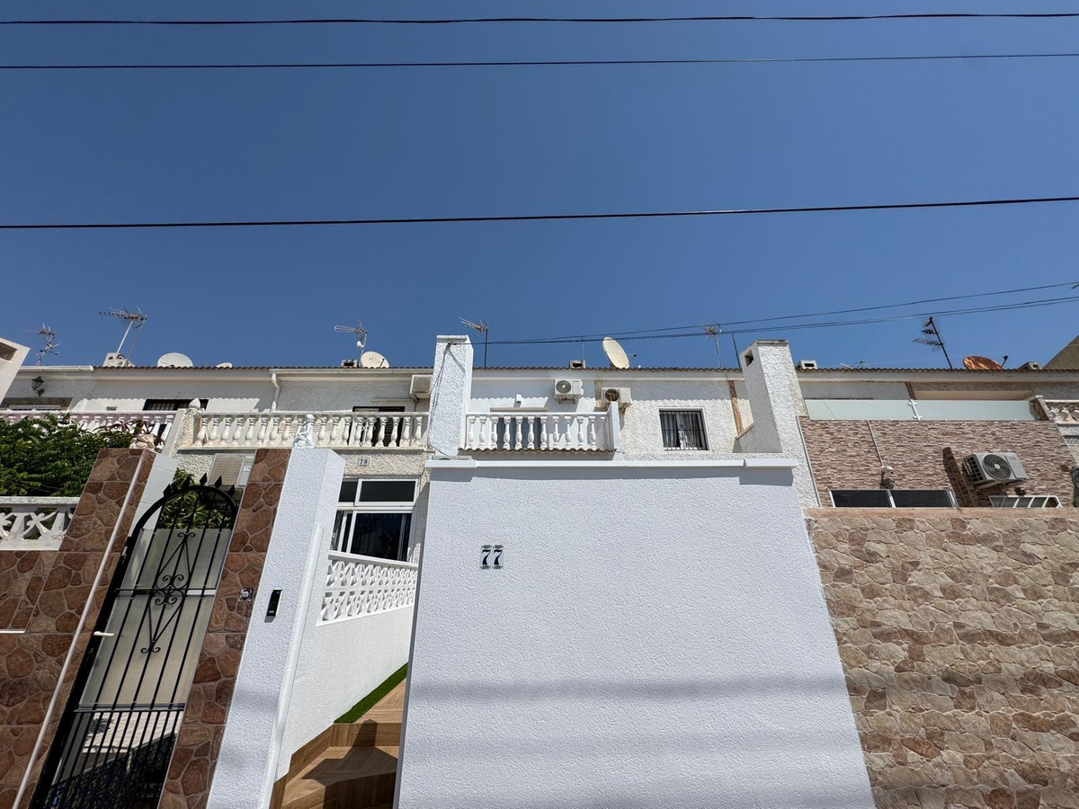 Se vende Bungalow de 3 dormitorios en Costa Blanca, Alicante, España