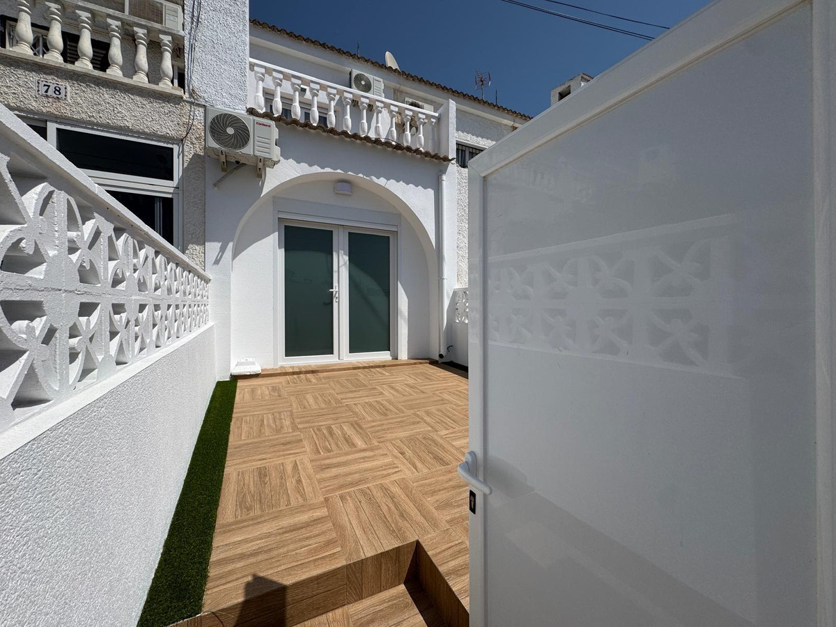 Se vende Bungalow de 3 dormitorios en Costa Blanca, Alicante, España