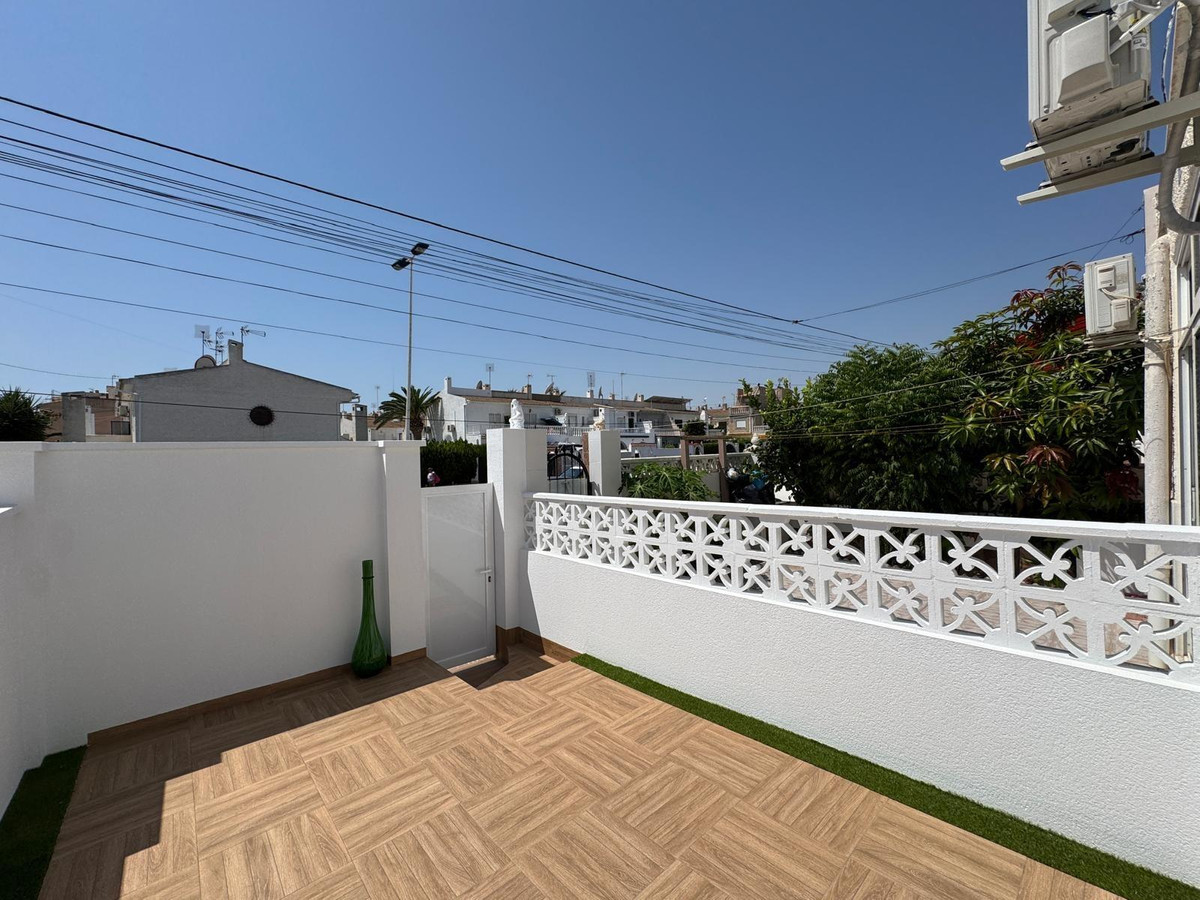 Se vende Bungalow de 3 dormitorios en Costa Blanca, Alicante, España
