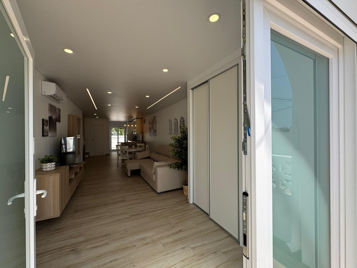 Se vende Bungalow de 3 dormitorios en Costa Blanca, Alicante, España