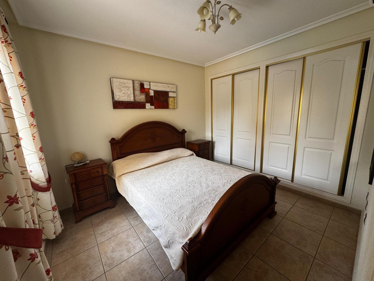 Se vende Bungalow de 4 dormitorios en Costa Blanca, Alicante, España