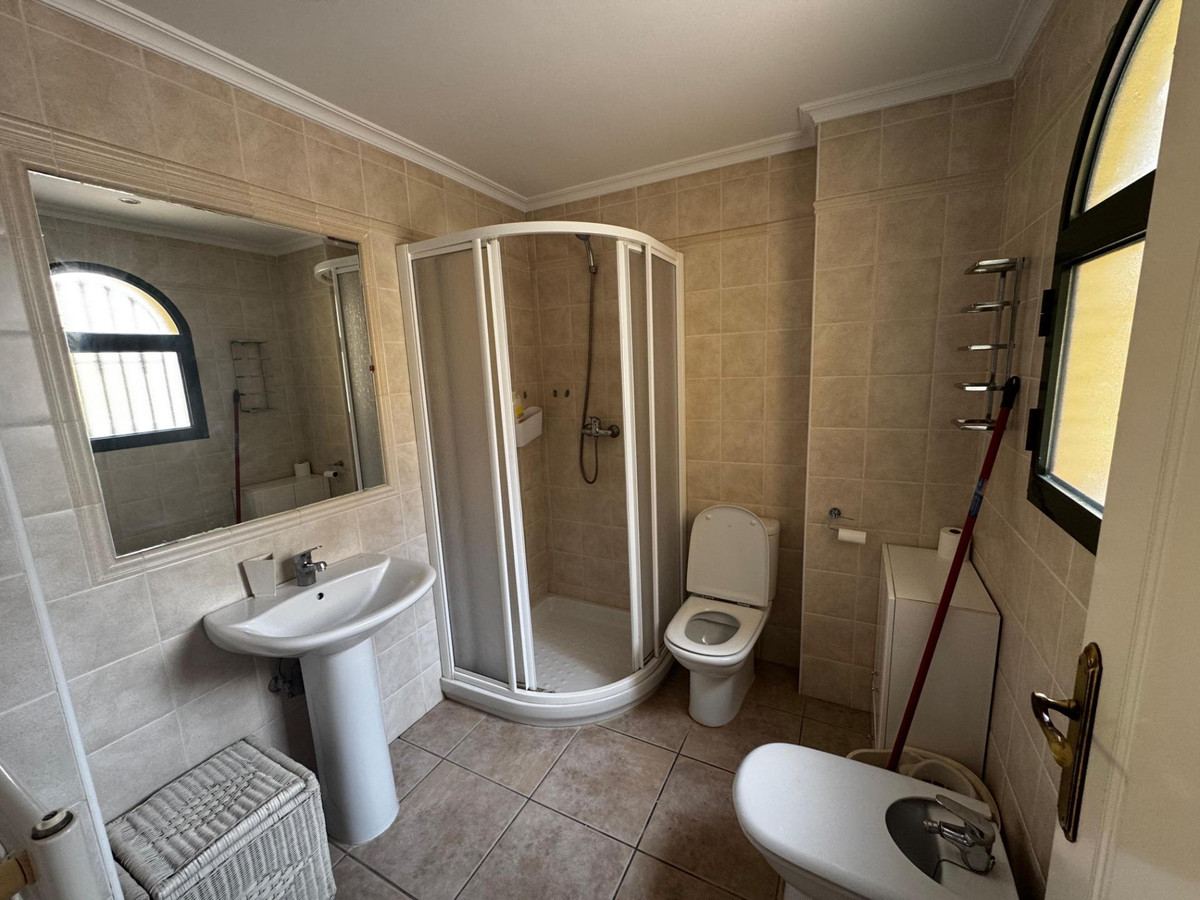 Se vende Bungalow de 4 dormitorios en Costa Blanca, Alicante, España