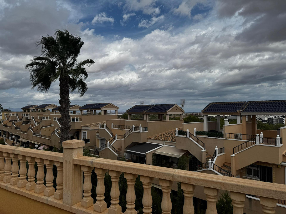 Se vende Bungalow de 4 dormitorios en Costa Blanca, Alicante, España