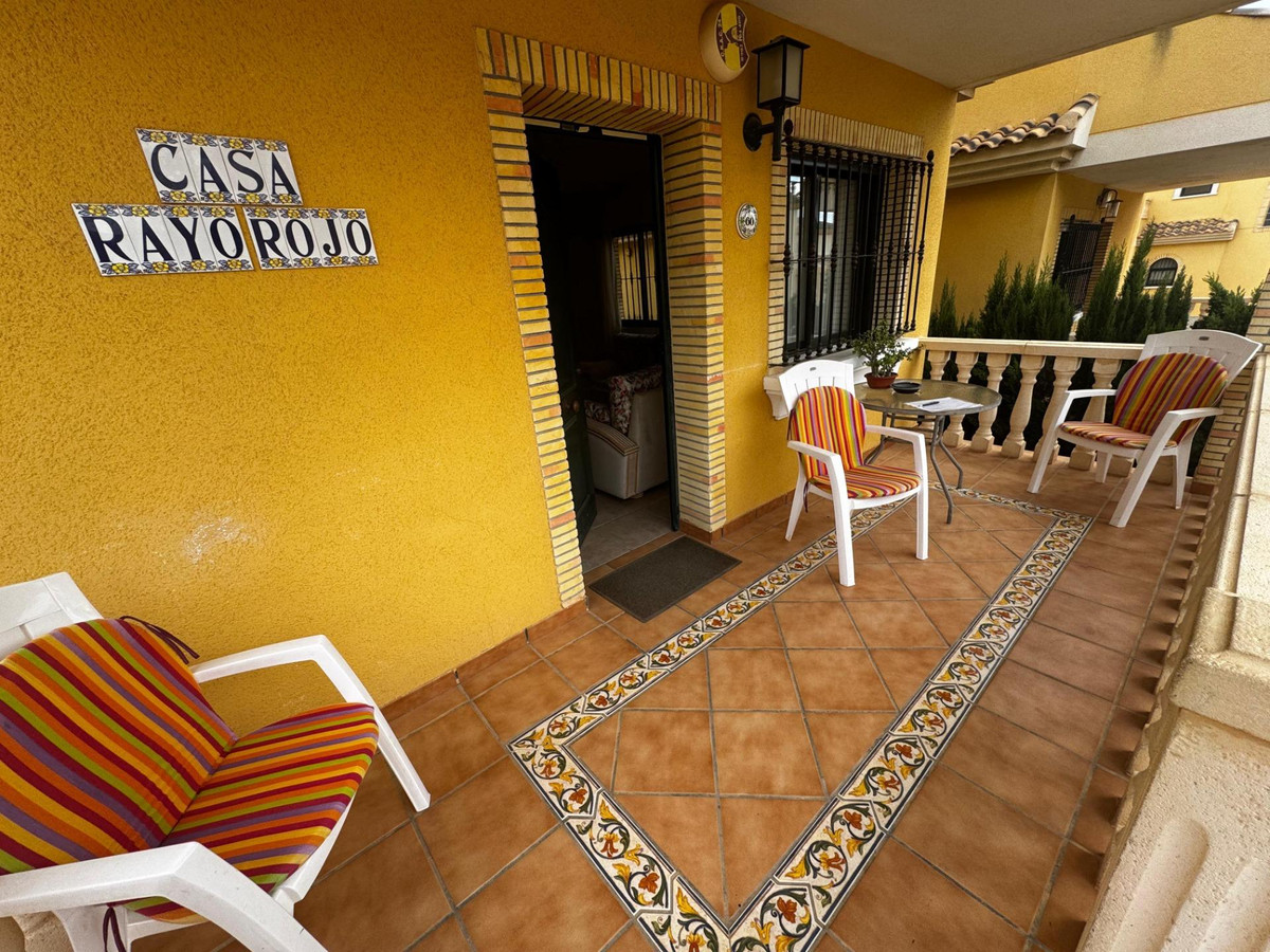 Se vende Bungalow de 4 dormitorios en Costa Blanca, Alicante, España