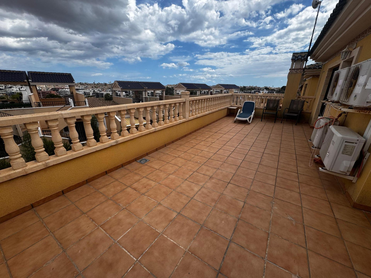 Se vende Bungalow de 4 dormitorios en Costa Blanca, Alicante, España