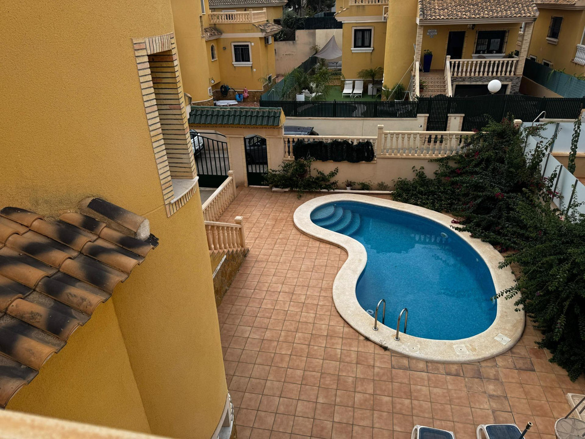 Se vende Bungalow de 4 dormitorios en Costa Blanca, Alicante, España