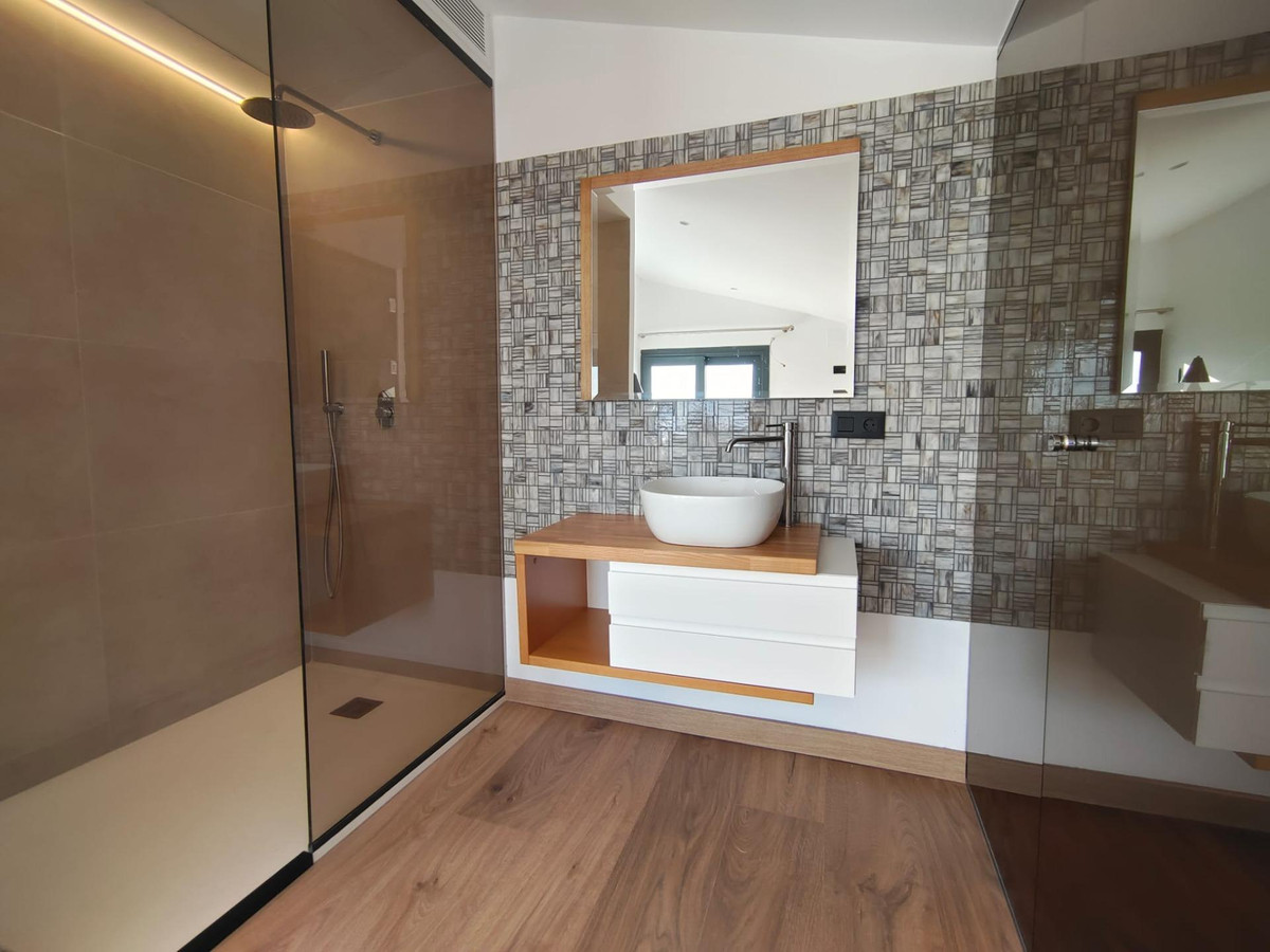 4 Bed Townhouse for sale in Finestrat Costa Blanca, Alicante, Spain
