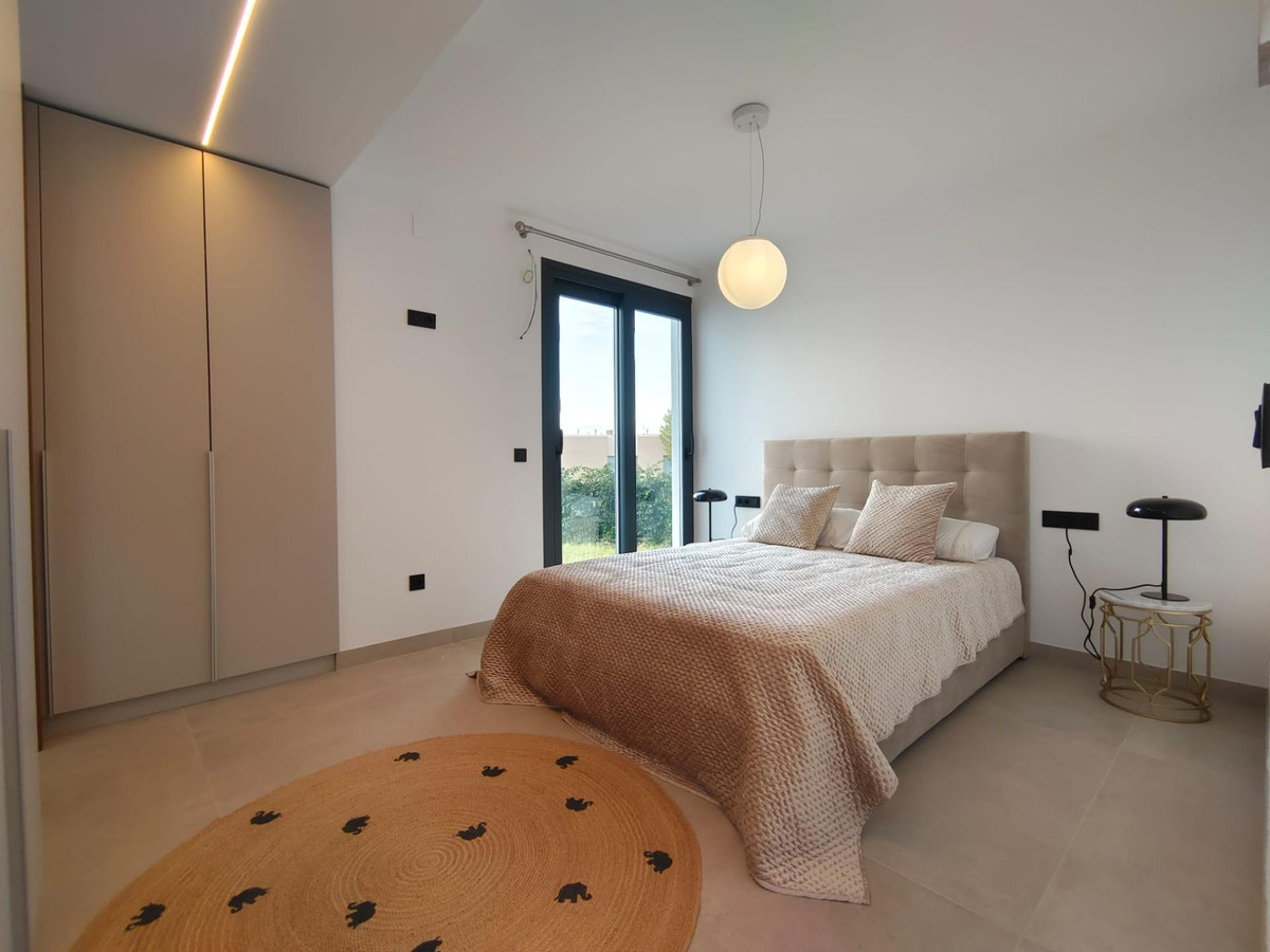 4 Bed Townhouse for sale in Finestrat Costa Blanca, Alicante, Spain