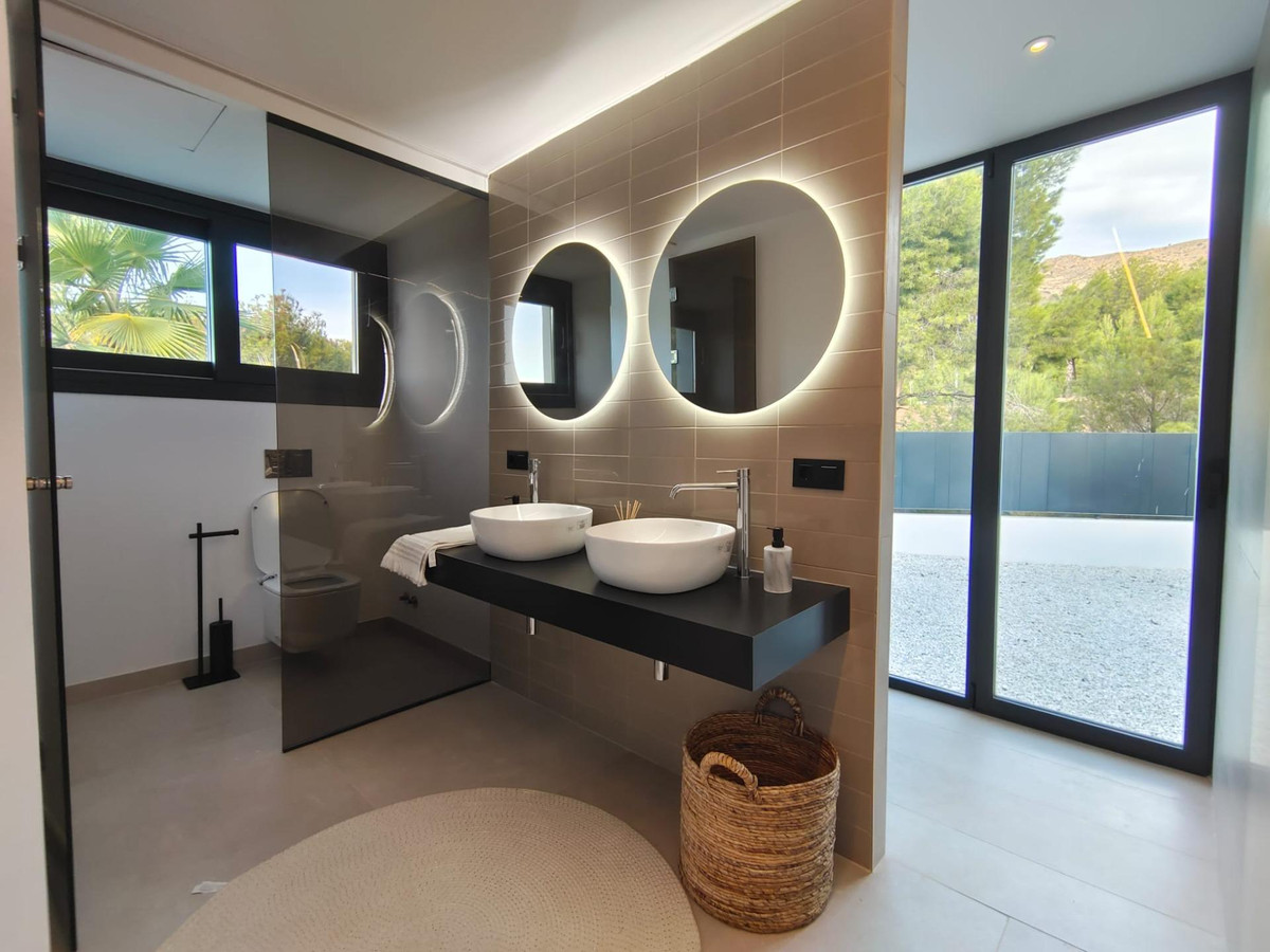 4 Bed Townhouse for sale in Finestrat Costa Blanca, Alicante, Spain
