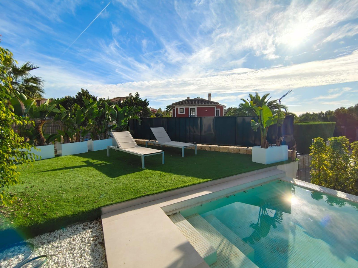 4 Bed Townhouse for sale in Finestrat Costa Blanca, Alicante, Spain