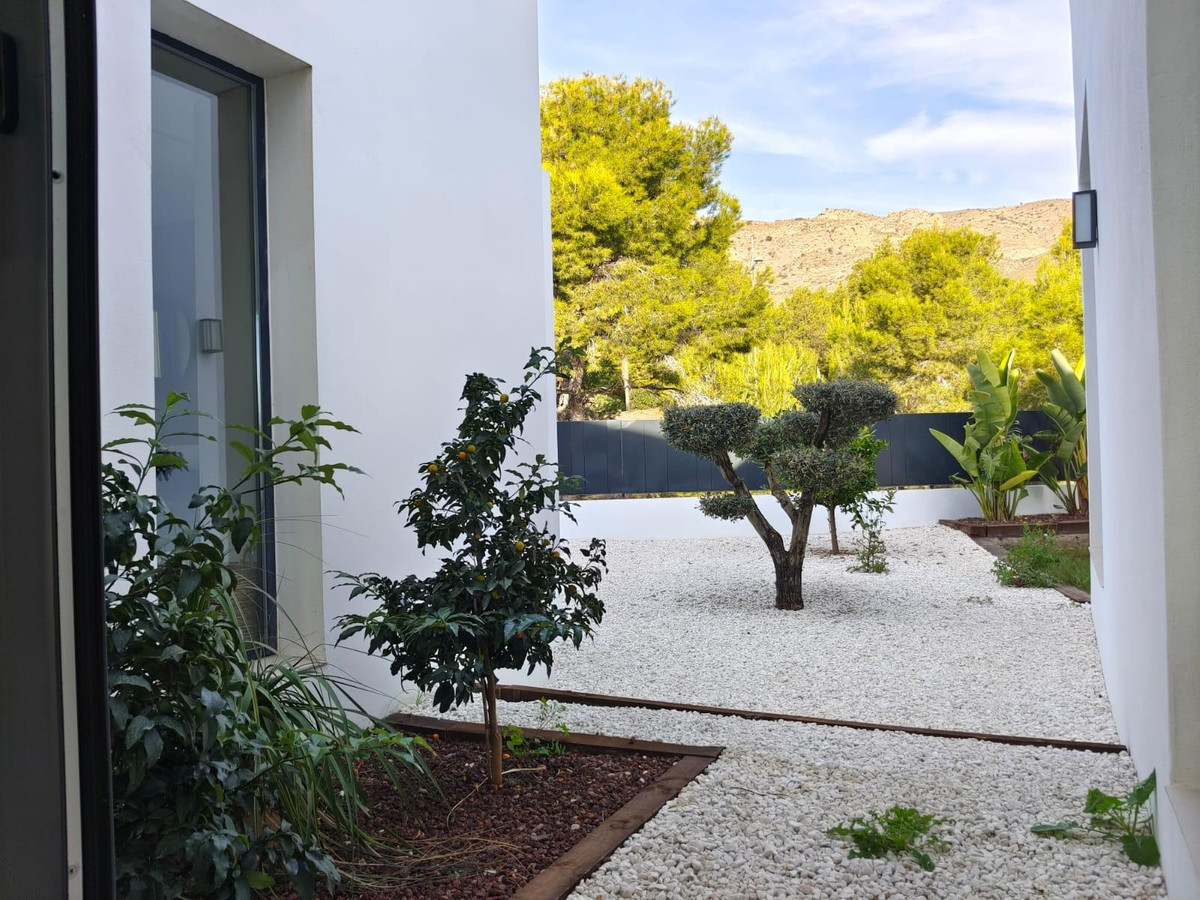 4 Bed Townhouse for sale in Finestrat Costa Blanca, Alicante, Spain