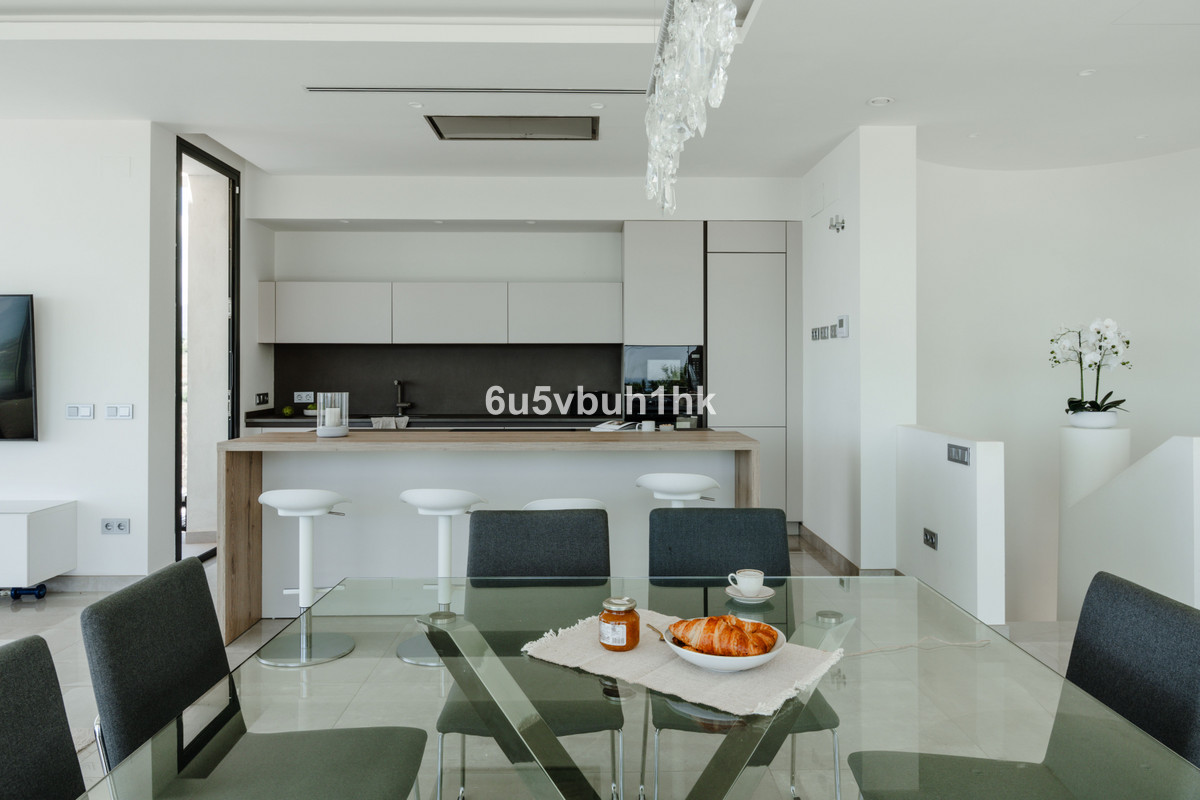 5 Bed Townhouse for sale in Estepona Costa Del Sol, Málaga, Spain