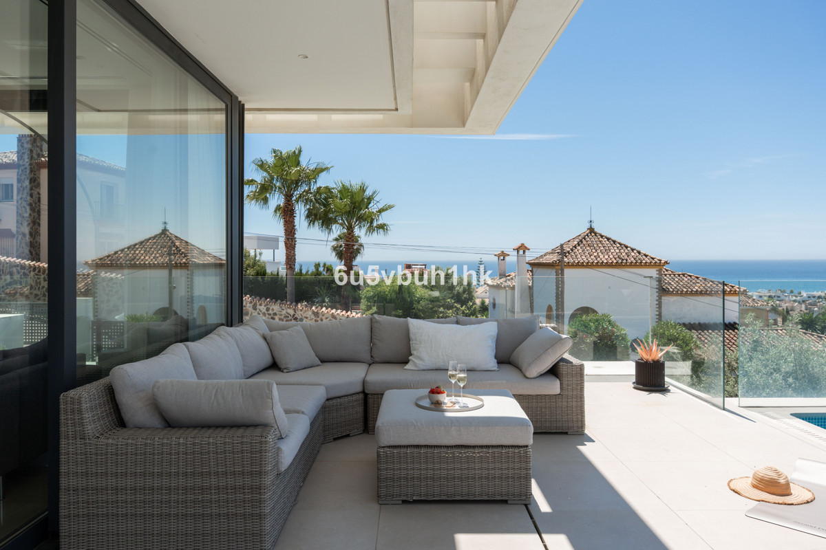 5 Bed Townhouse for sale in Estepona Costa Del Sol, Málaga, Spain