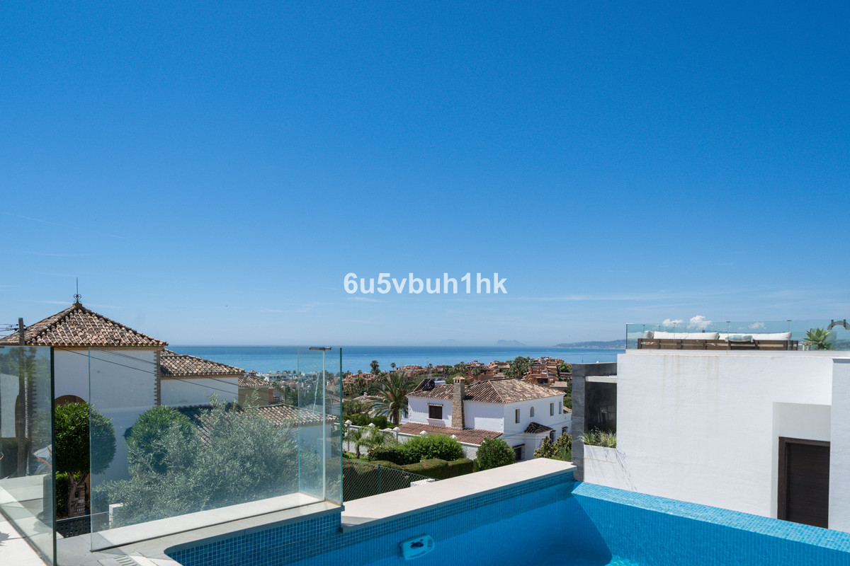 5 Bed Townhouse for sale in Estepona Costa Del Sol, Málaga, Spain
