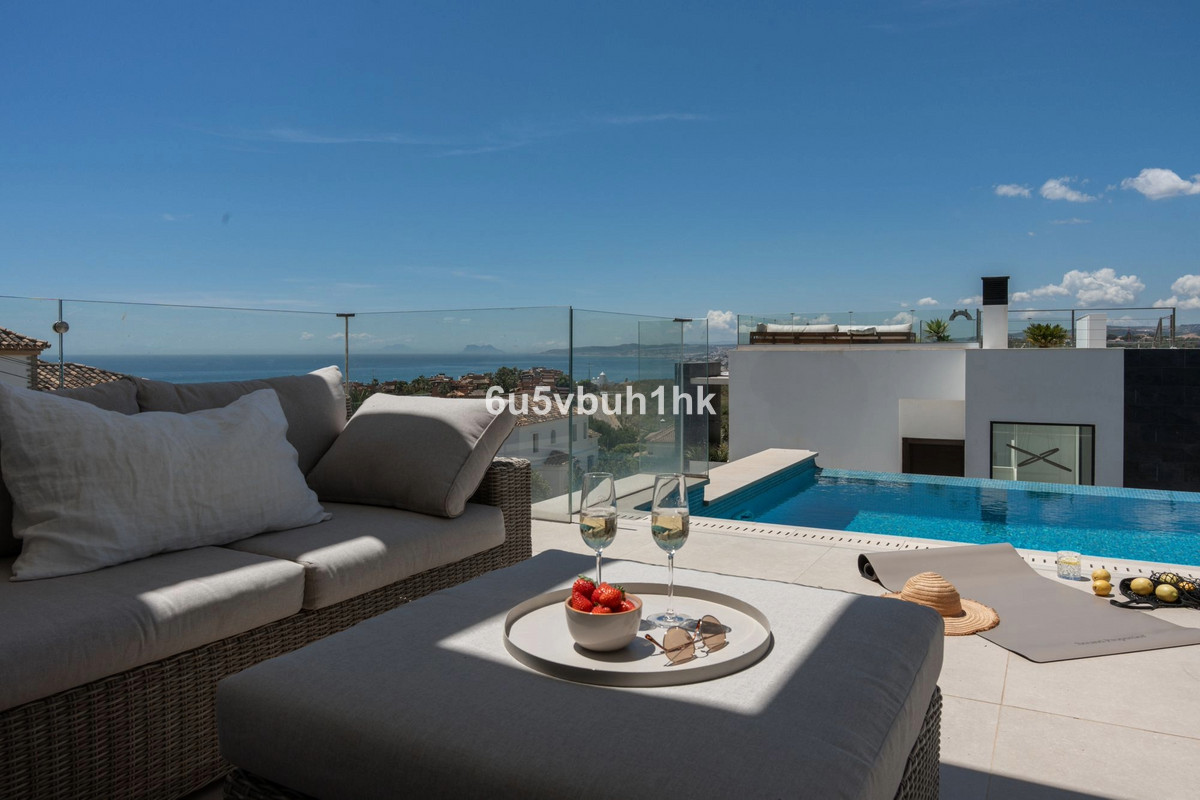 5 Bed Townhouse for sale in Estepona Costa Del Sol, Málaga, Spain