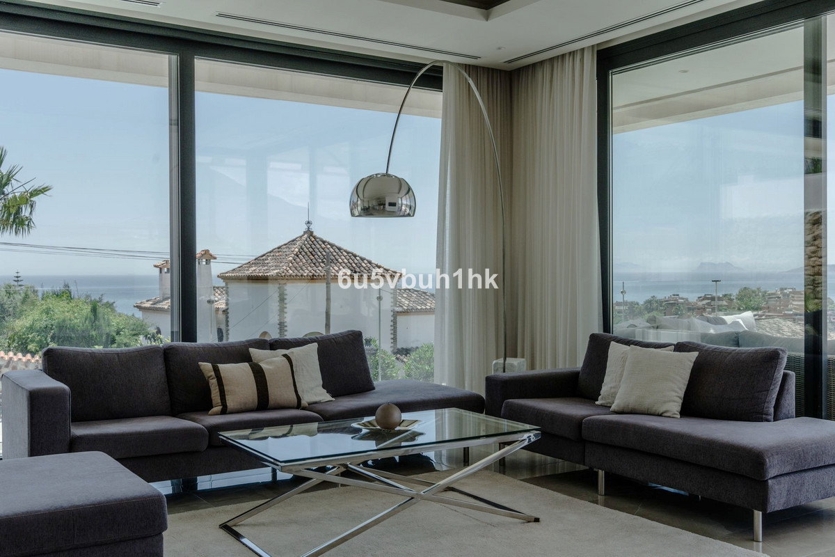 5 Bed Townhouse for sale in Estepona Costa Del Sol, Málaga, Spain