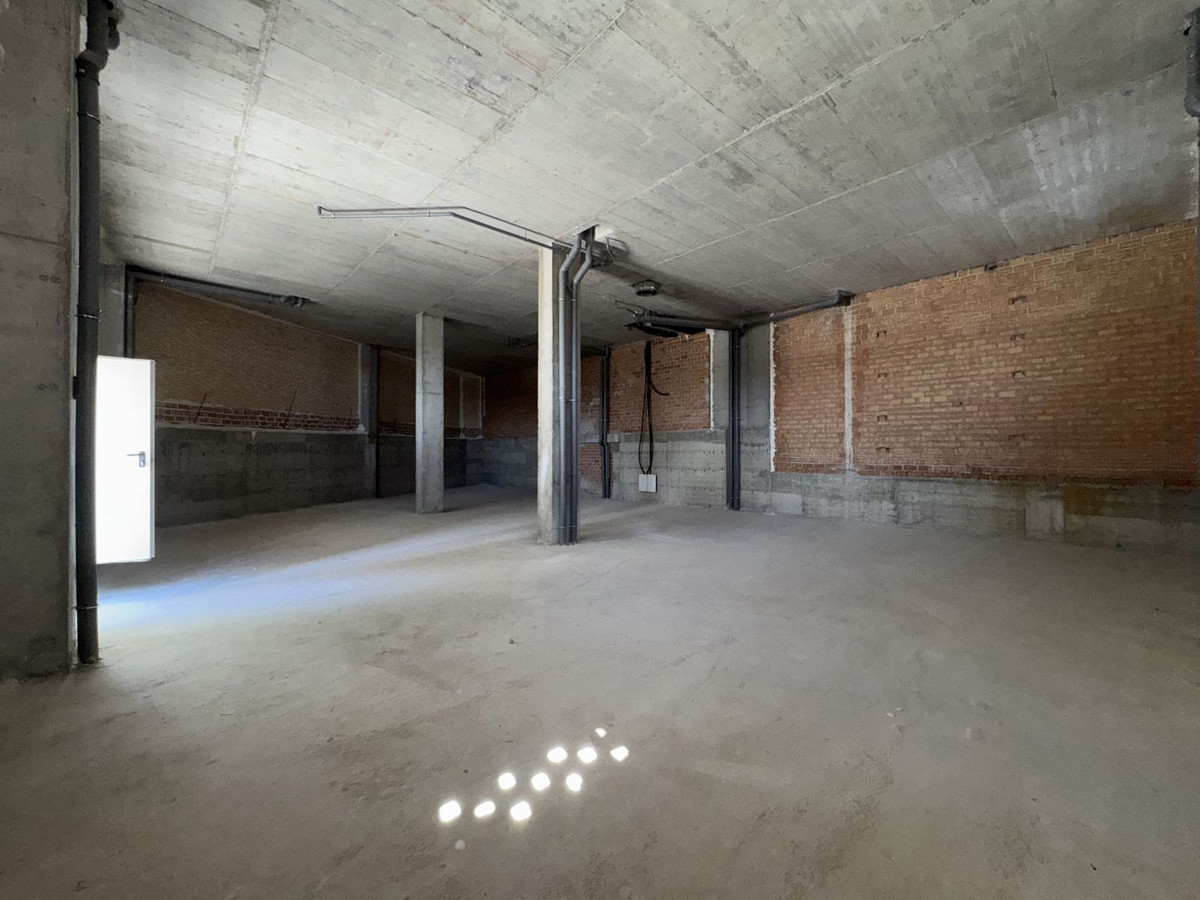 Commercial unit for sale in La Campana Costa Del Sol, Málaga, Spain