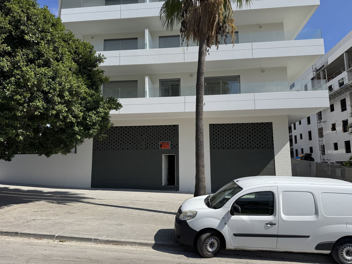 Commercial unit for sale in La Campana Costa Del Sol, Málaga, Spain