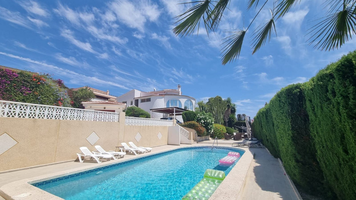 Se vende Villa - Chalet de 5 dormitorios en Costa Blanca, Alicante, España
