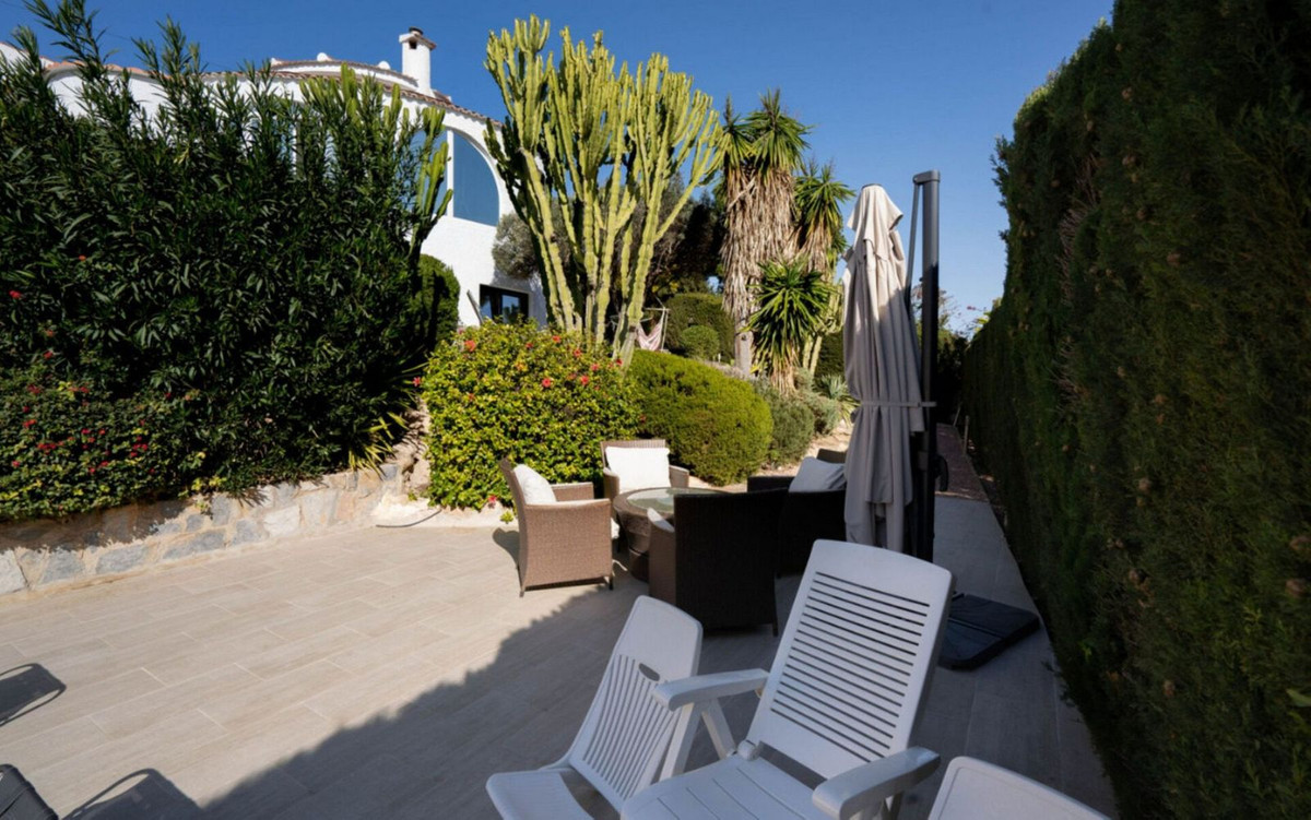 Se vende Villa - Chalet de 5 dormitorios en Costa Blanca, Alicante, España