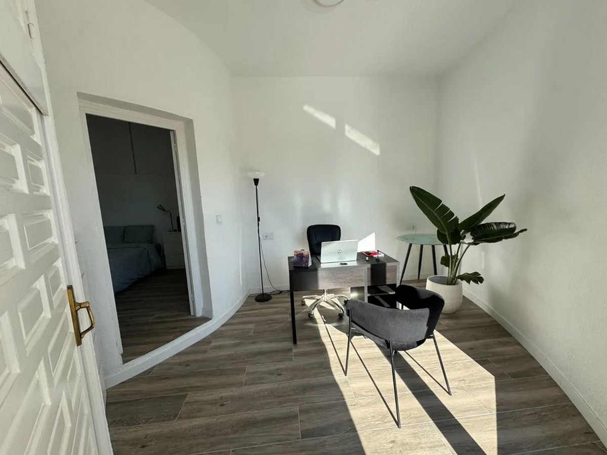 Se vende Villa - Chalet de 5 dormitorios en Costa Blanca, Alicante, España