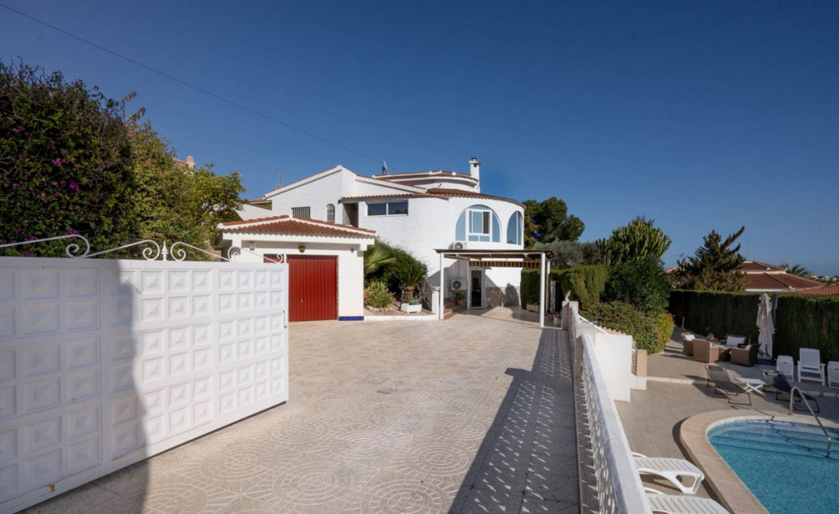 Se vende Villa - Chalet de 5 dormitorios en Costa Blanca, Alicante, España