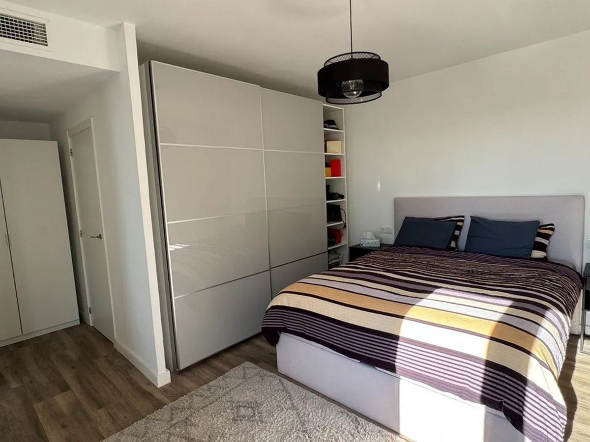 Se vende Villa - Chalet de 5 dormitorios en Costa Blanca, Alicante, España