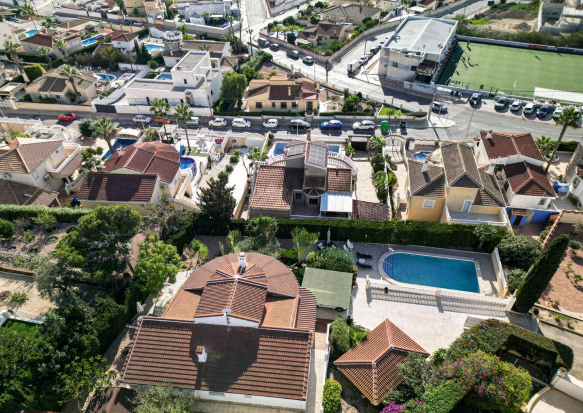 Se vende Villa - Chalet de 5 dormitorios en Costa Blanca, Alicante, España