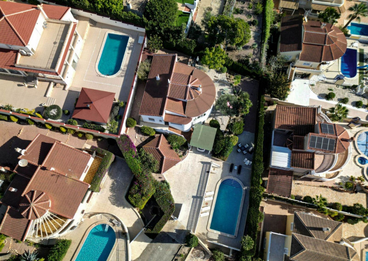 Se vende Villa - Chalet de 5 dormitorios en Costa Blanca, Alicante, España