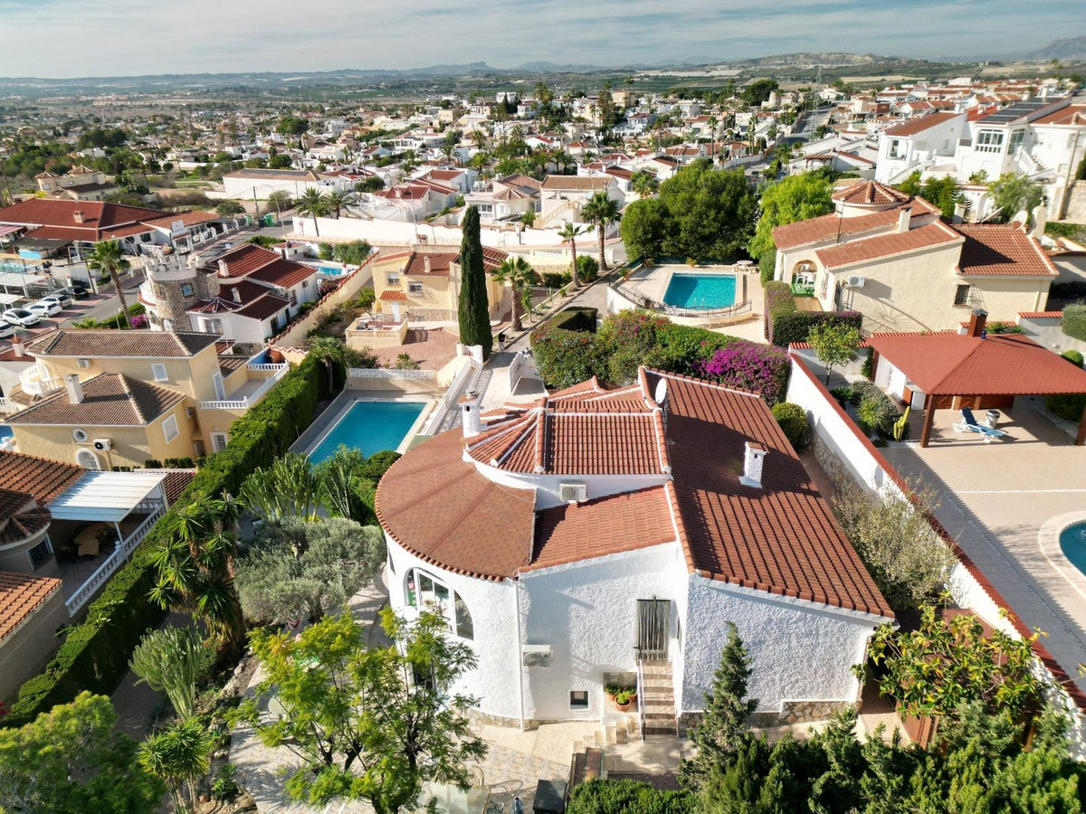 Se vende Villa - Chalet de 5 dormitorios en Costa Blanca, Alicante, España