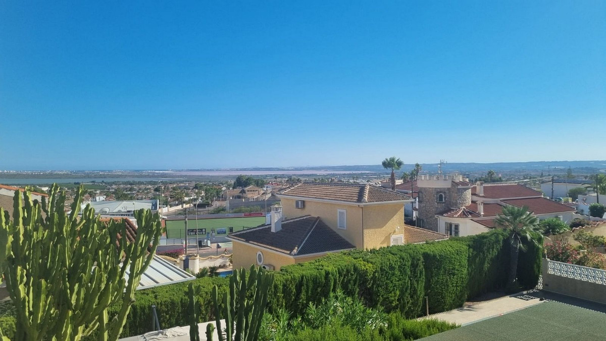 Se vende Villa - Chalet de 5 dormitorios en Costa Blanca, Alicante, España