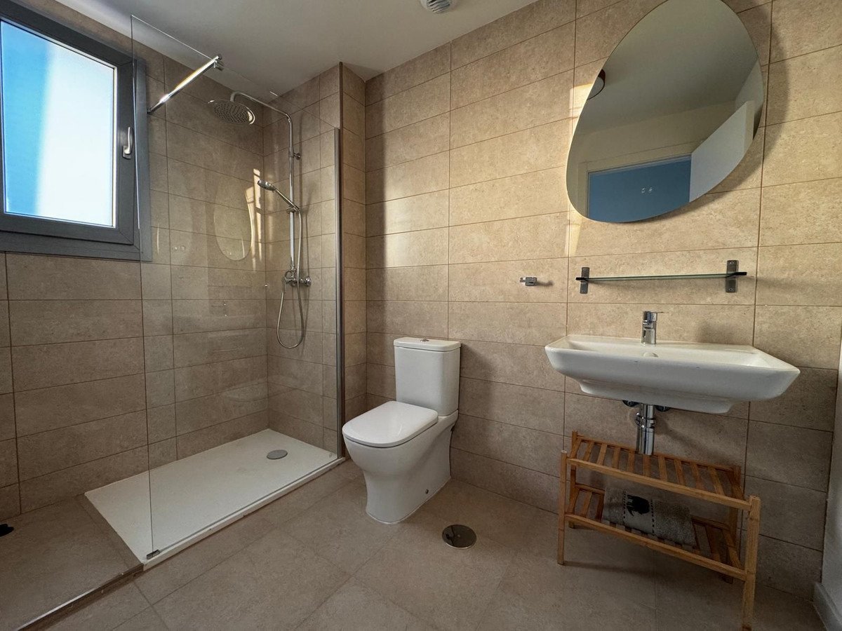 2 Bed Apartment for sale in Estepona Costa Del Sol, Málaga, Spain