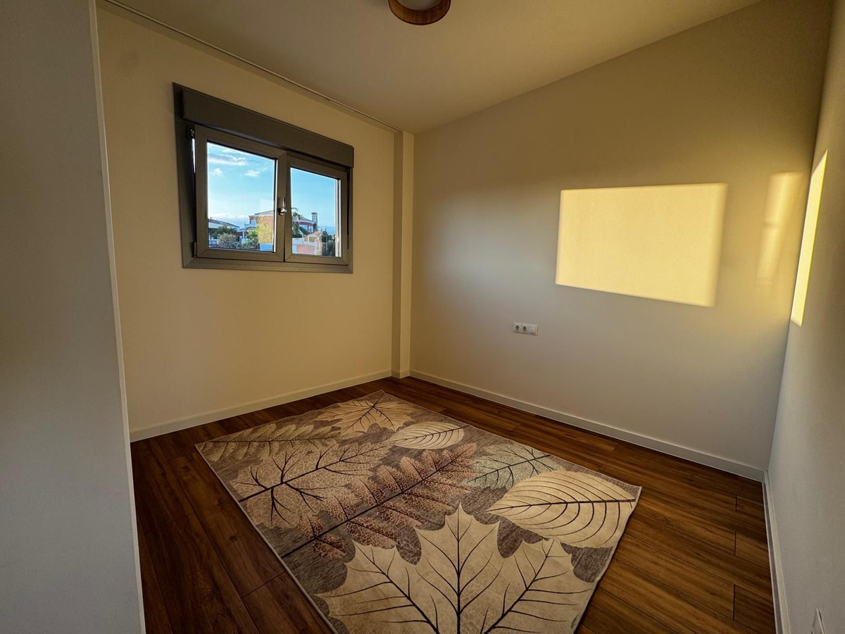 2 Bed Apartment for sale in Estepona Costa Del Sol, Málaga, Spain
