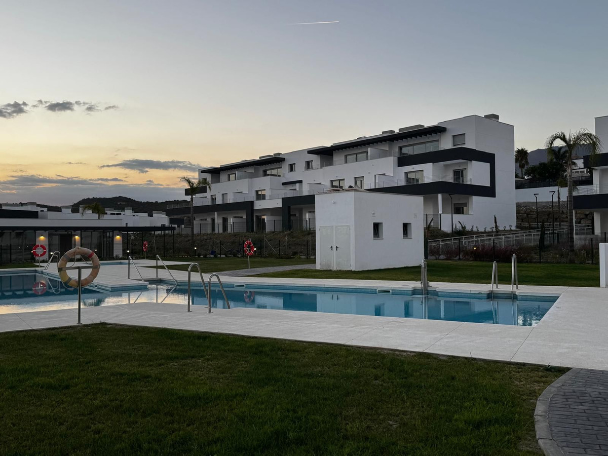 2 Bed Apartment for sale in Estepona Costa Del Sol, Málaga, Spain