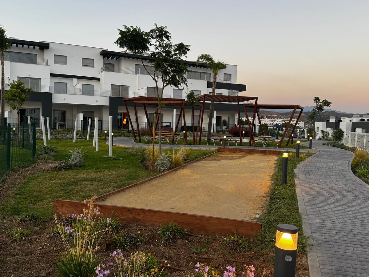 2 Bed Apartment for sale in Estepona Costa Del Sol, Málaga, Spain