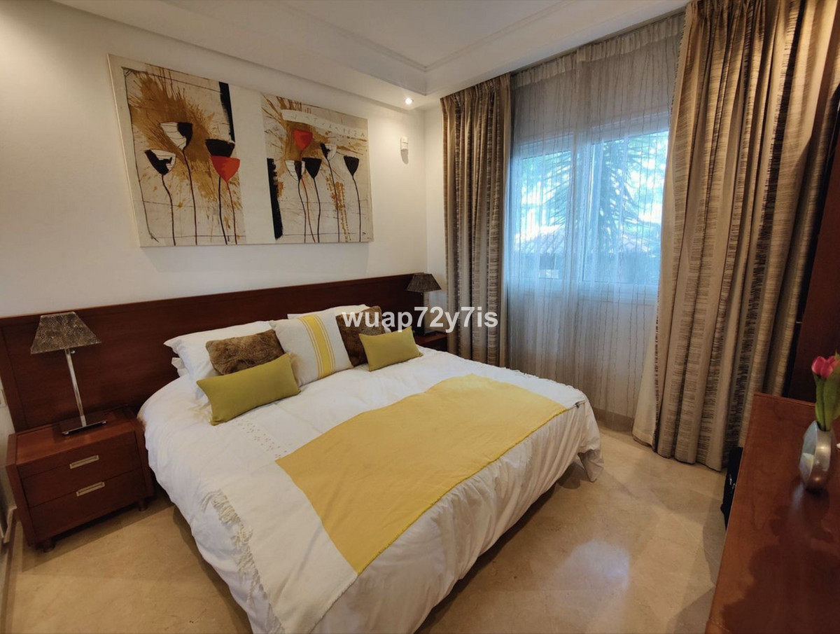 2 Bed Apartment for sale in Puerto Banús Costa Del Sol, Málaga, Spain