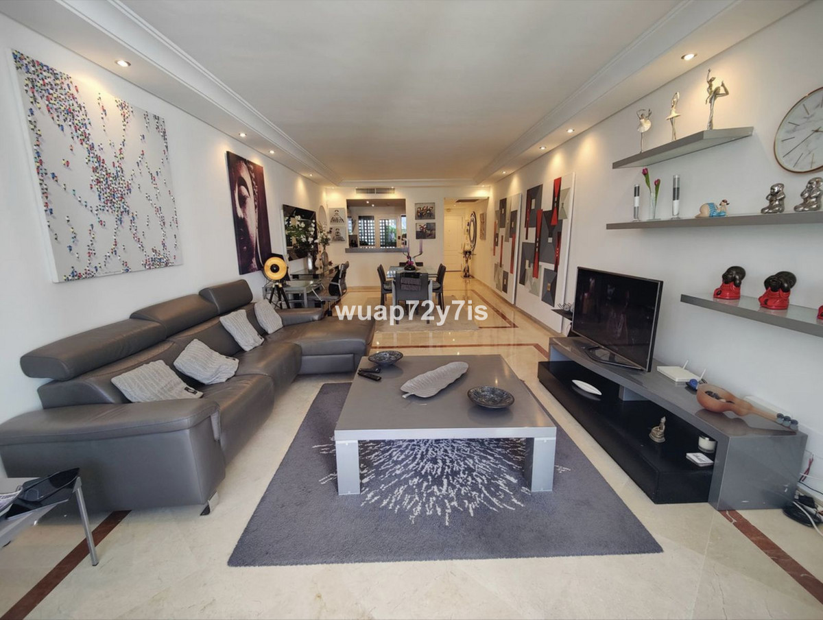 2 Bed Apartment for sale in Puerto Banús Costa Del Sol, Málaga, Spain