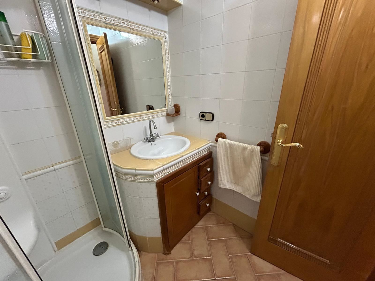 Se vende Apartamento Planta Media de 4 dormitorios en Costa Blanca, Alicante, España
