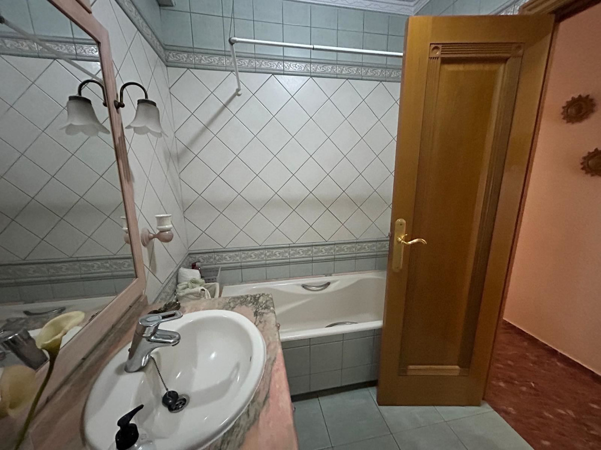 Se vende Apartamento Planta Media de 4 dormitorios en Costa Blanca, Alicante, España