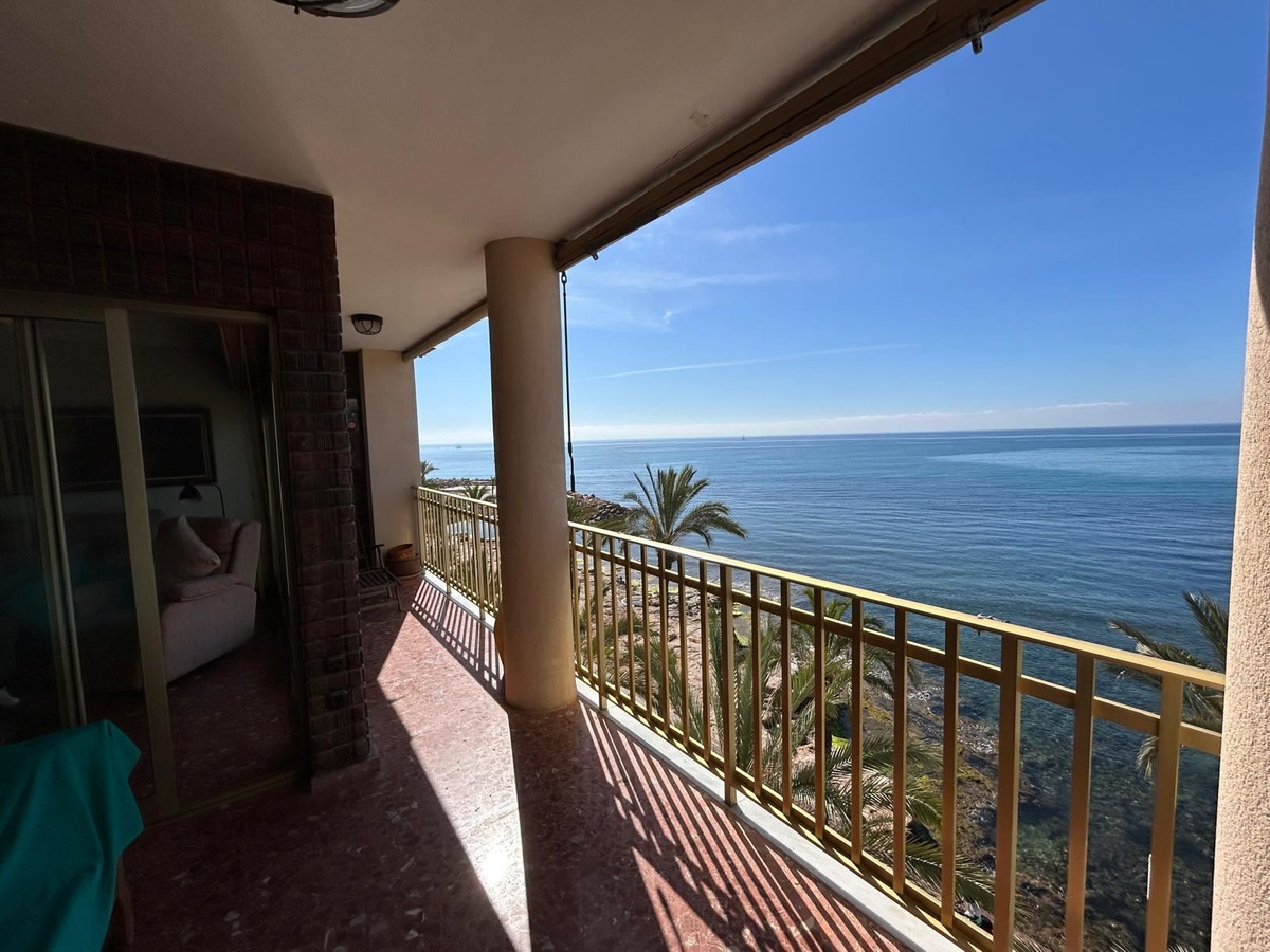 Se vende Apartamento Planta Media de 4 dormitorios en Costa Blanca, Alicante, España