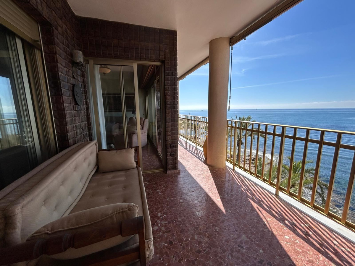 Se vende Apartamento Planta Media de 4 dormitorios en Costa Blanca, Alicante, España