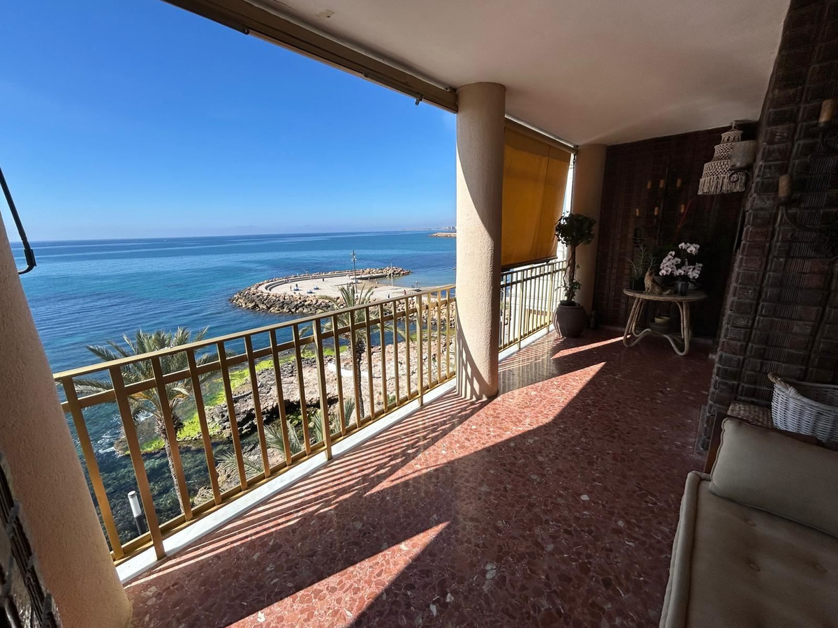 Se vende Apartamento Planta Media de 4 dormitorios en Costa Blanca, Alicante, España