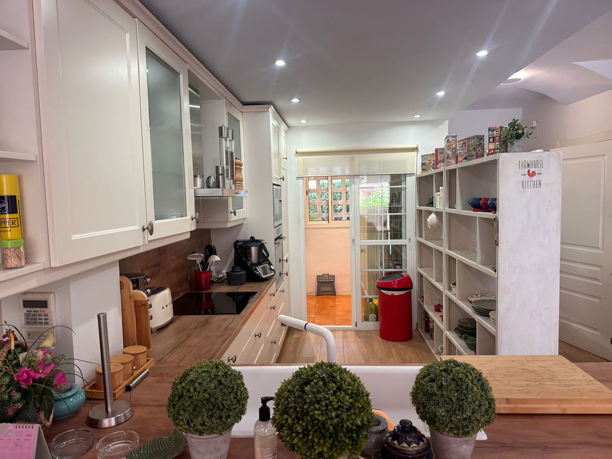 Se vende Pareada de 3 dormitorios en Costa Del Sol, Málaga, España