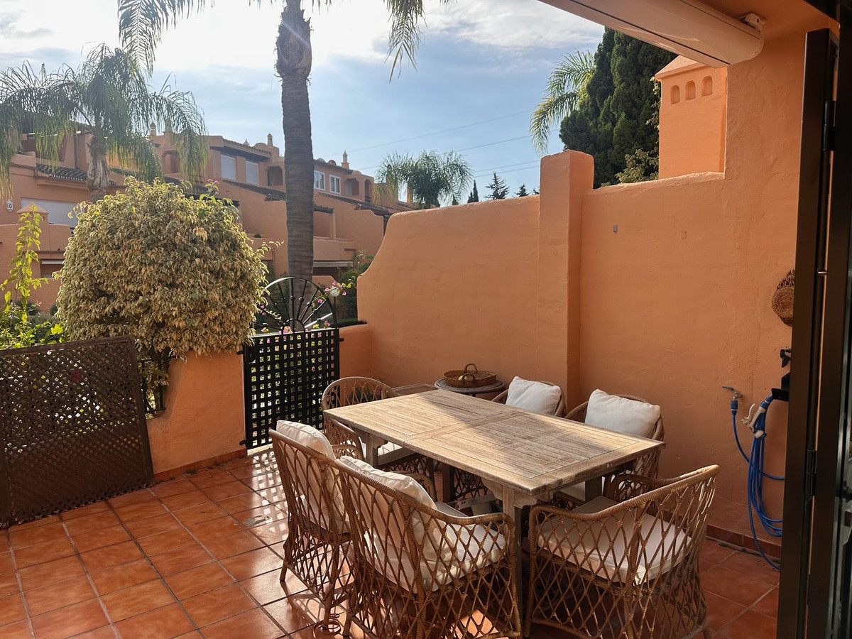 Se vende Pareada de 3 dormitorios en Costa Del Sol, Málaga, España