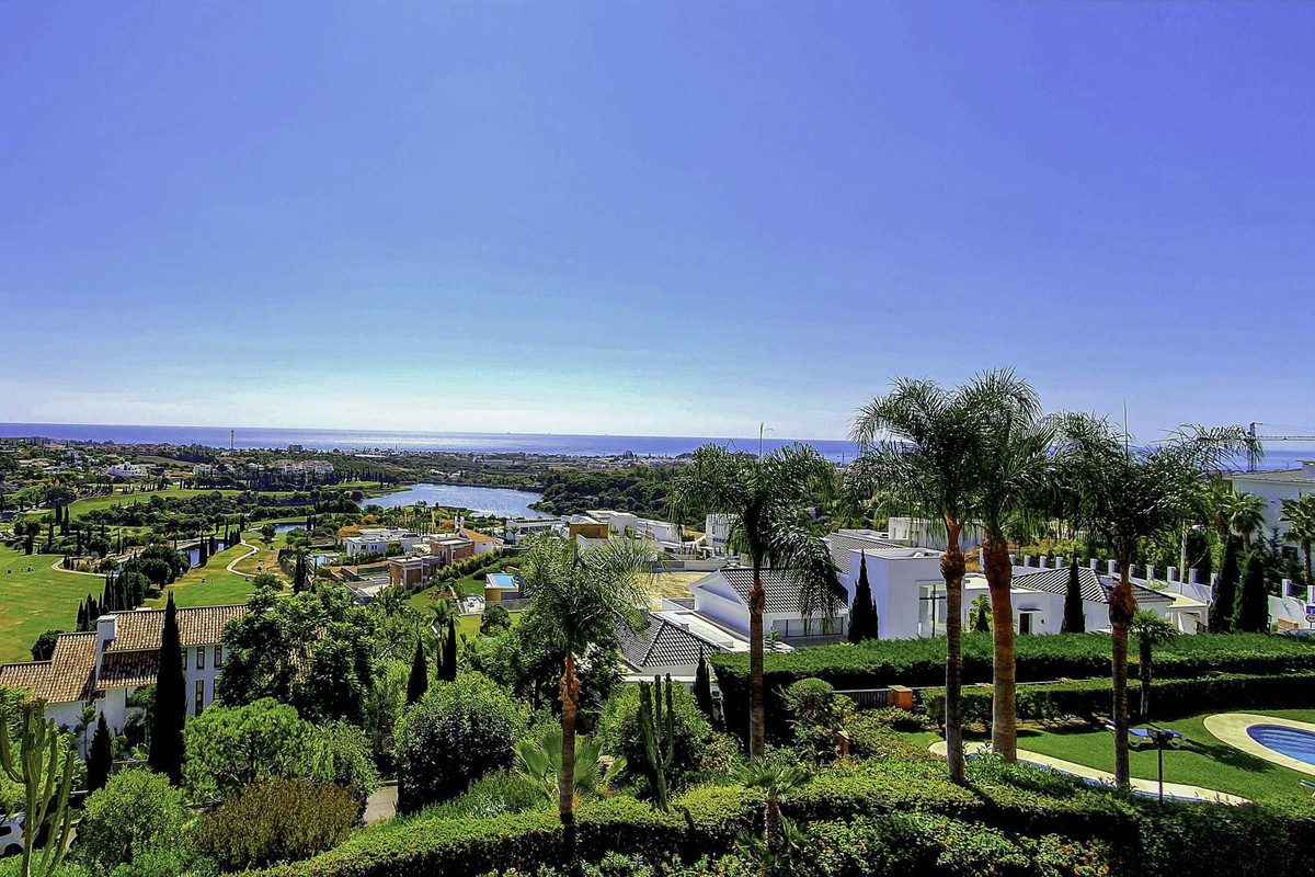 Se vende Apartamento Planta Media de 3 dormitorios en Costa Del Sol, Málaga, España