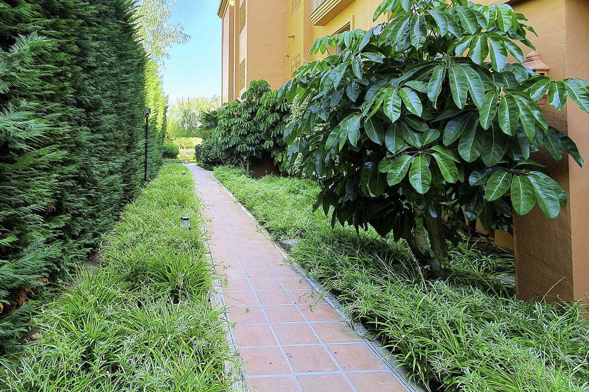 Se vende Apartamento Planta Media de 3 dormitorios en Costa Del Sol, Málaga, España