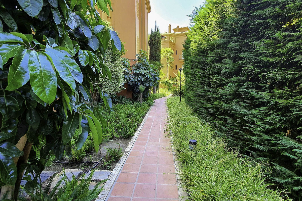 Se vende Apartamento Planta Media de 3 dormitorios en Costa Del Sol, Málaga, España