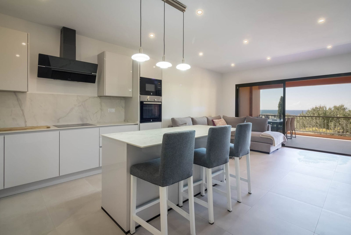 Se vende Apartamento Planta Media de 3 dormitorios en Costa Del Sol, Málaga, España