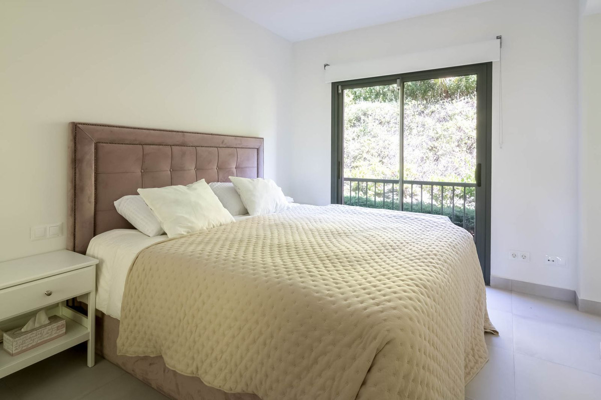 Se vende Apartamento Planta Media de 3 dormitorios en Costa Del Sol, Málaga, España