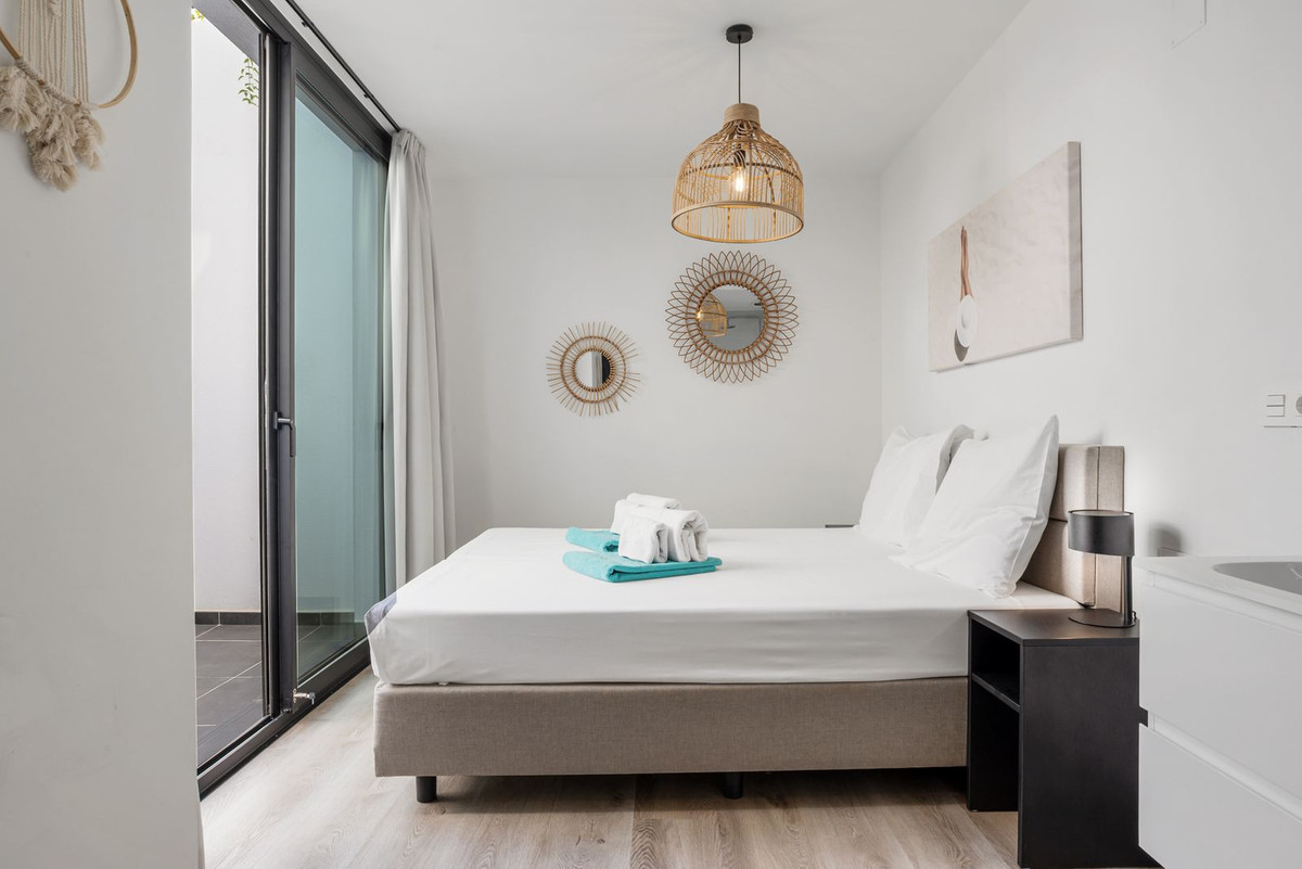 Se vende Apartamento Planta Baja de 2 dormitorios en Costa Del Sol, Málaga, España